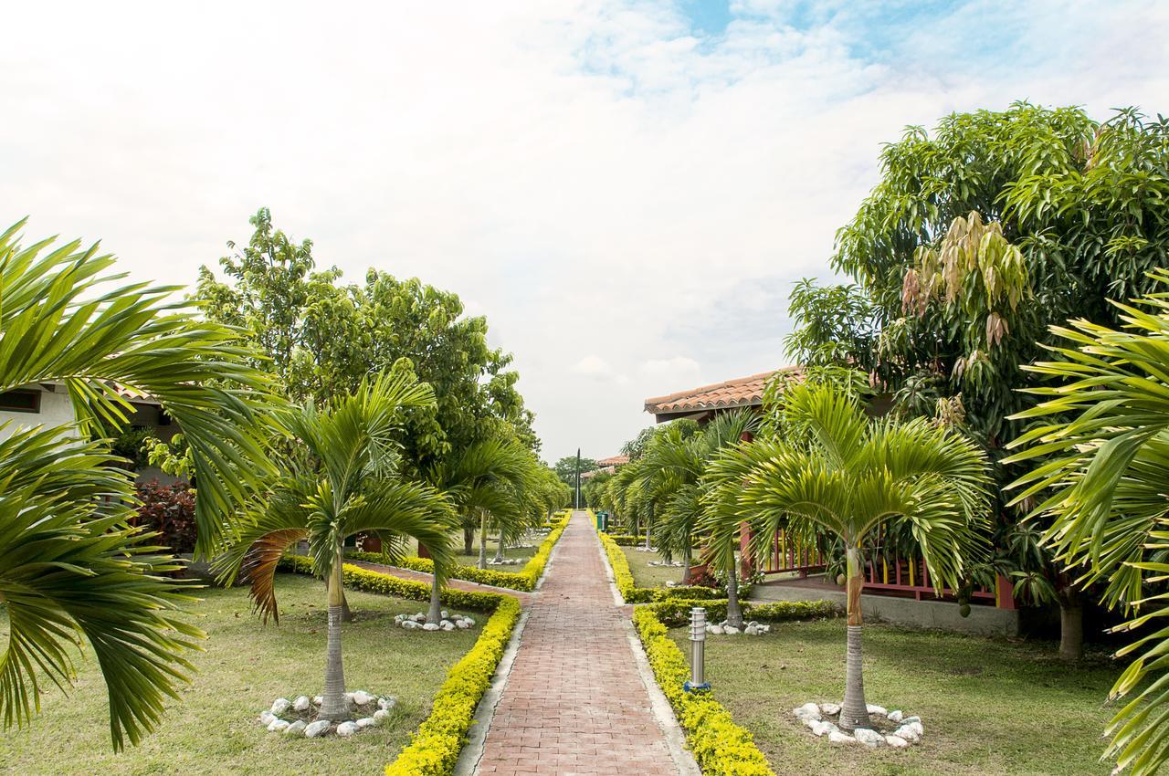 Hotel Campestre Tardes Calenas Yumbo Ngoại thất bức ảnh