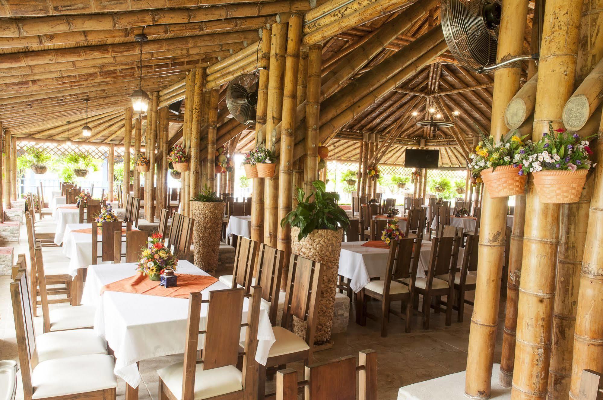 Hotel Campestre Tardes Calenas Yumbo Ngoại thất bức ảnh