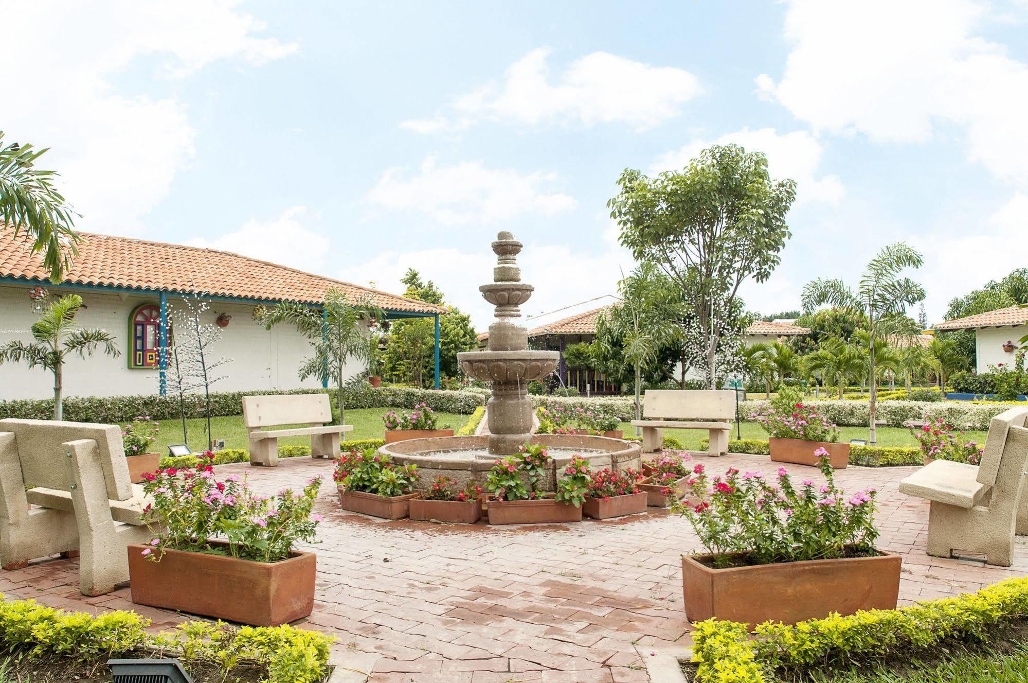 Hotel Campestre Tardes Calenas Yumbo Ngoại thất bức ảnh